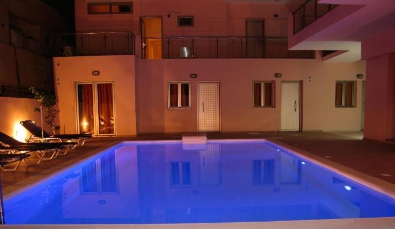 Blue Sky Hotel Apartments Rethymno  Exterior photo