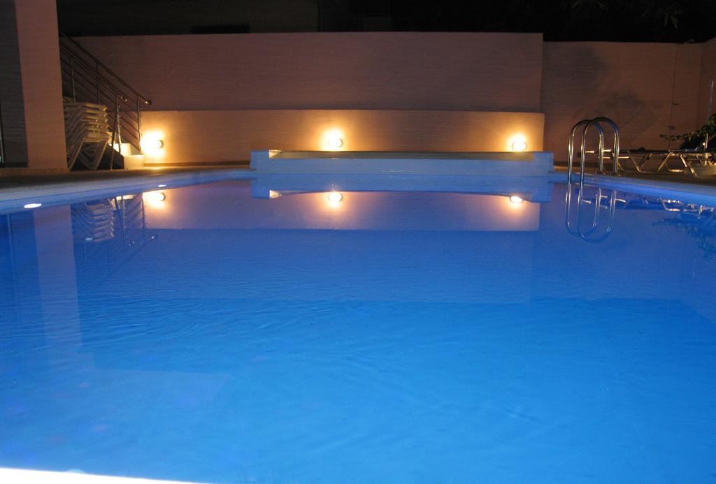 Blue Sky Hotel Apartments Rethymno  Exterior photo