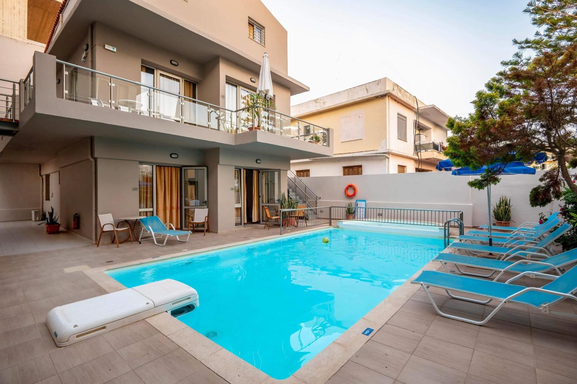 Blue Sky Hotel Apartments Rethymno  Exterior photo