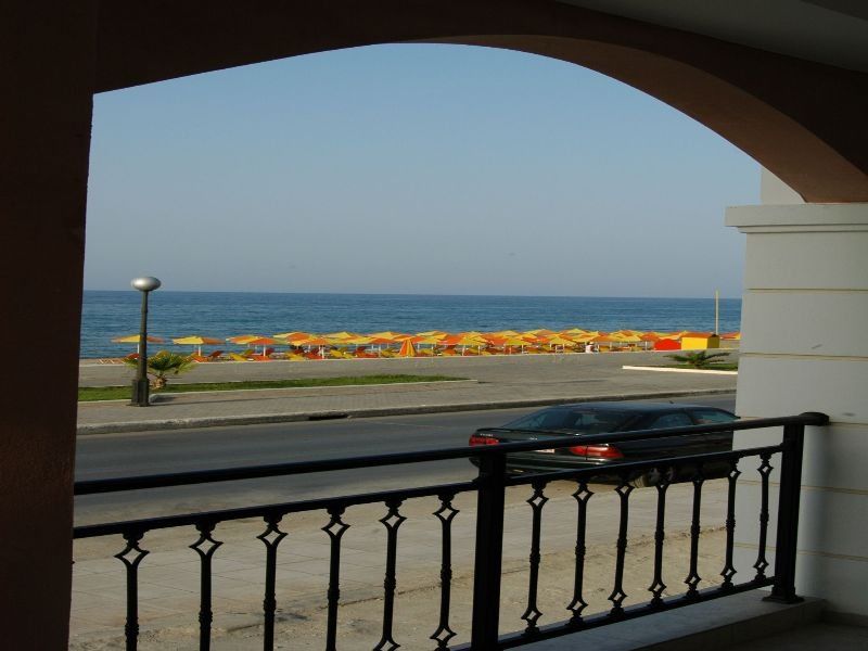 Blue Sky Hotel Apartments Rethymno  Exterior photo